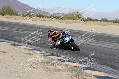 media/Dec-04-2025-Racers Edge (Thu) [[5ebc9f124d]]/3-B Group/7-Session 4 (Turn 10 Inside)/